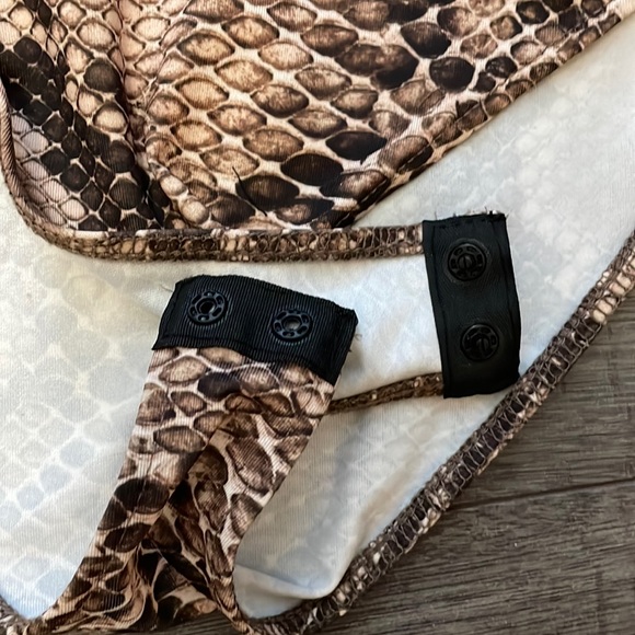 ZARA | Women Cheata Print body suit! (US SIZE M) - Picture 3 of 4